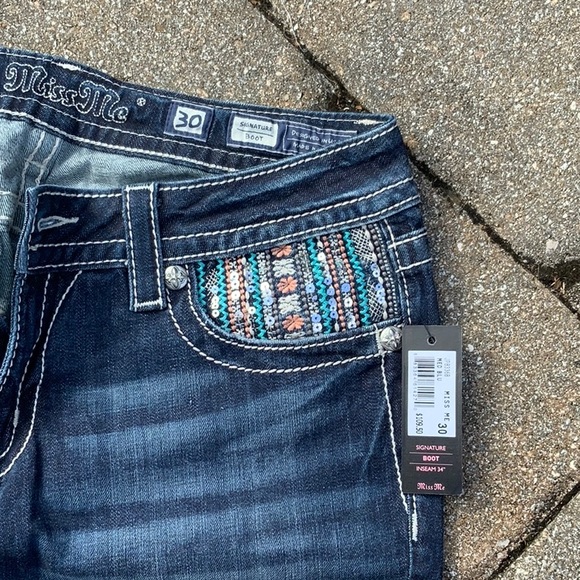 NEW WITH TAGS MISS ME SIGNATURE BOOT CUT JEANS, SIZE 30, INSEAM 34 - Picture 10 of 10